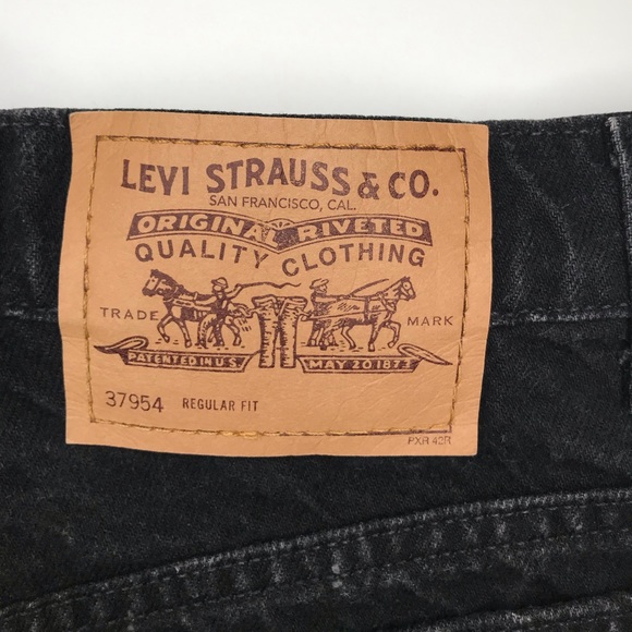 Levi’s 954 High-Rise Roll-Up Vintage Jean Shorts - 2/4 - Picture 13 of 17